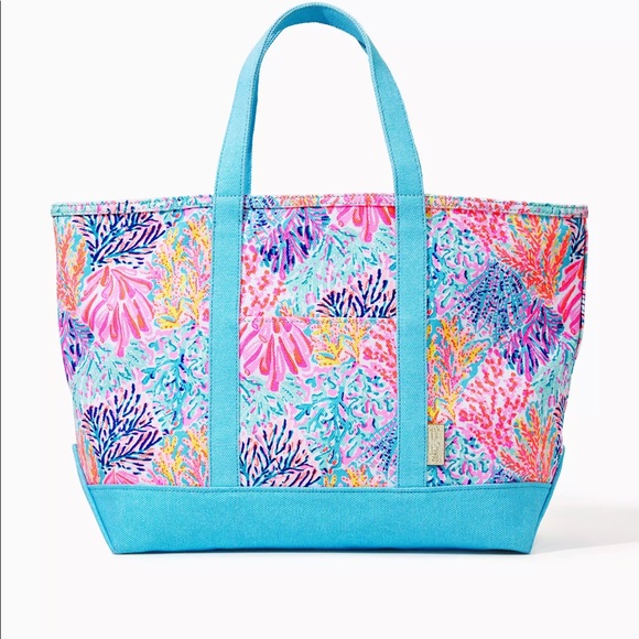 Lilly Pulitzer Handbags - Lily Pulitzer | Mercato Canvas Tote